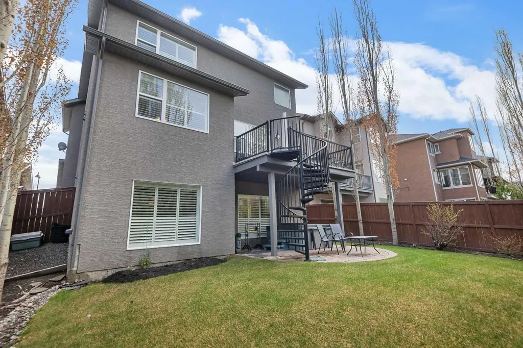 124 Evergreen Circle SW Calgary AB T2Y 0C1