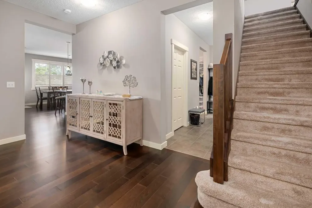 124 Evergreen Circle SW Calgary AB T2Y 0C1