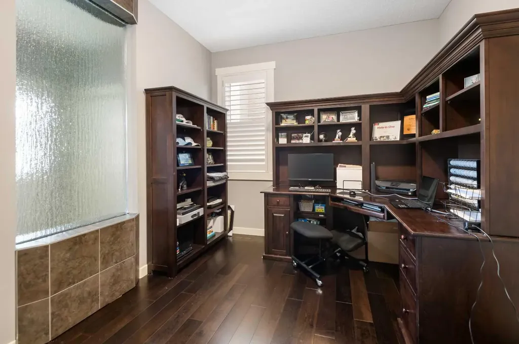 124 Evergreen Circle SW Calgary AB T2Y 0C1