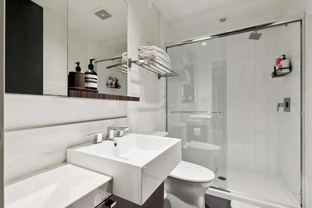 626 14 Avenue SW Calgary AB T2R 0X4