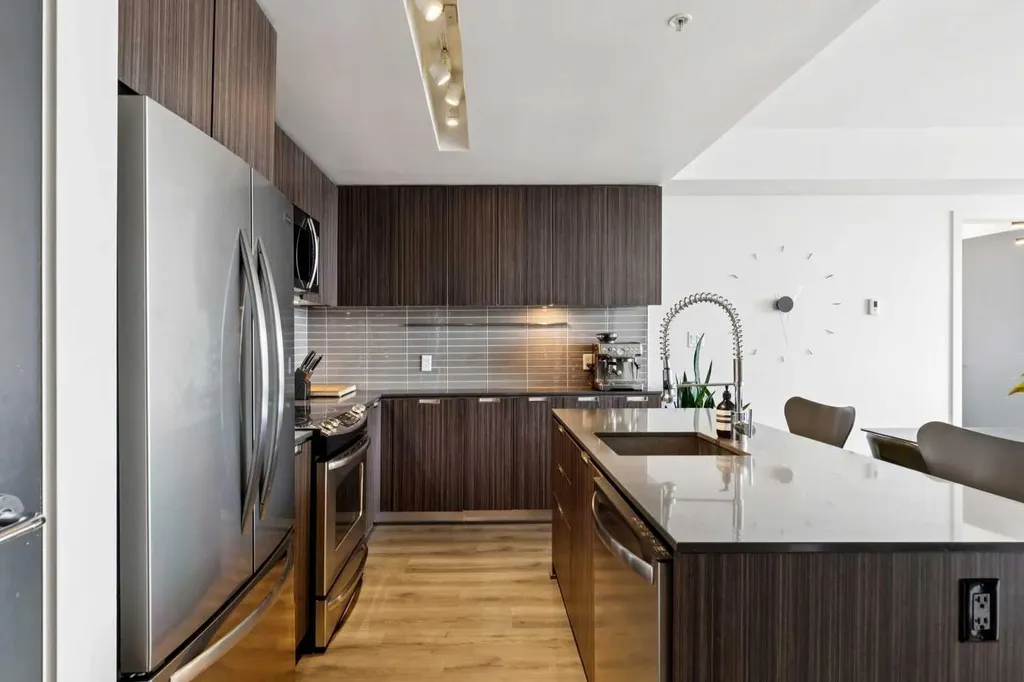 626 14 Avenue SW Calgary AB T2R 0X4