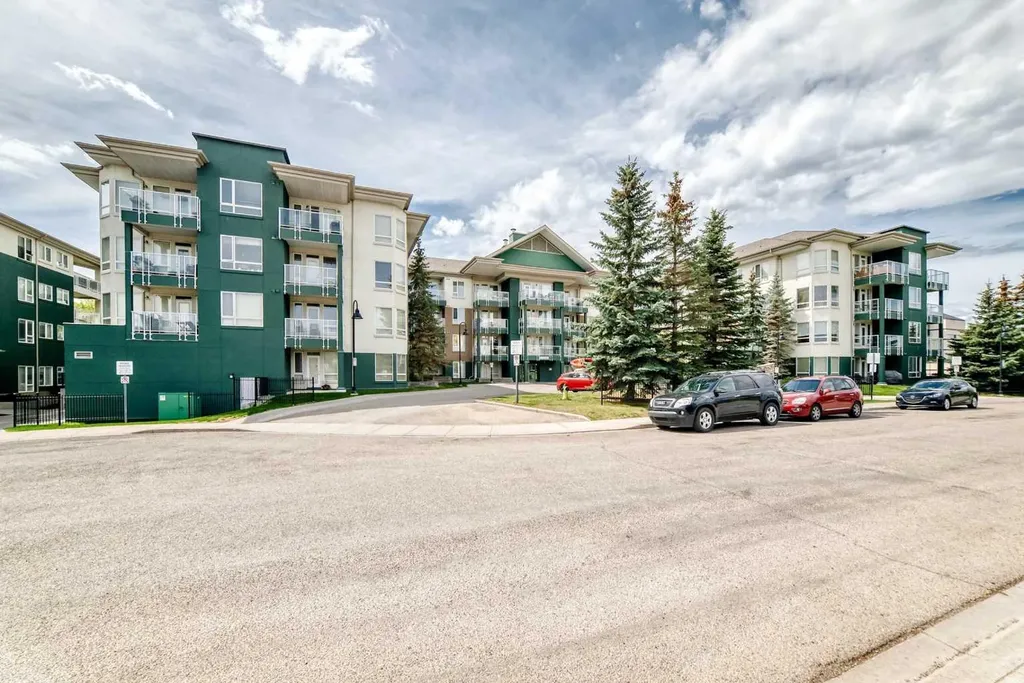 3111 34 Avenue NW Calgary AB T3R 1X8