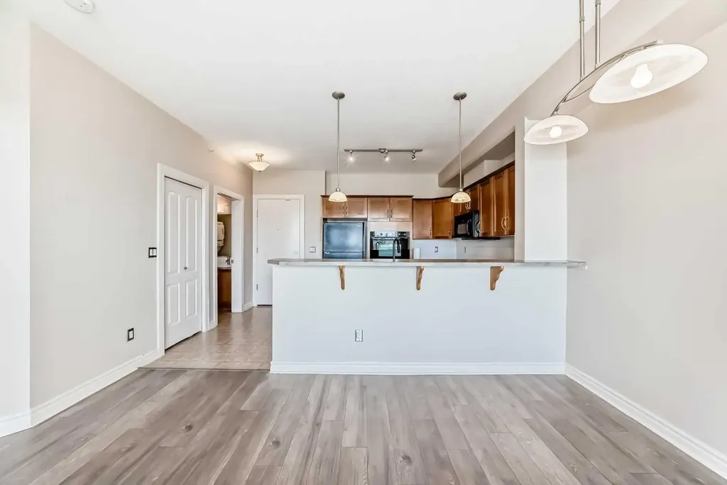 3111 34 Avenue NW Calgary AB T3R 1X8