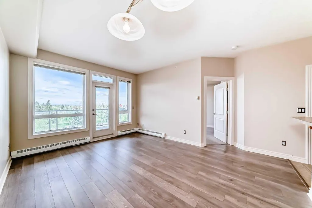 3111 34 Avenue NW Calgary AB T3R 1X8