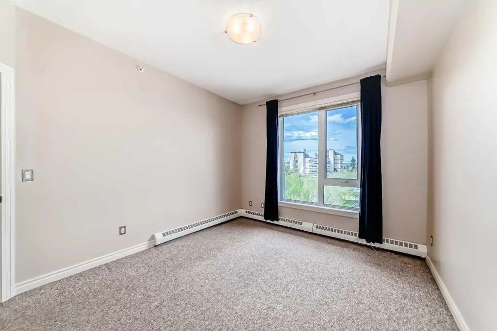 3111 34 Avenue NW Calgary AB T3R 1X8