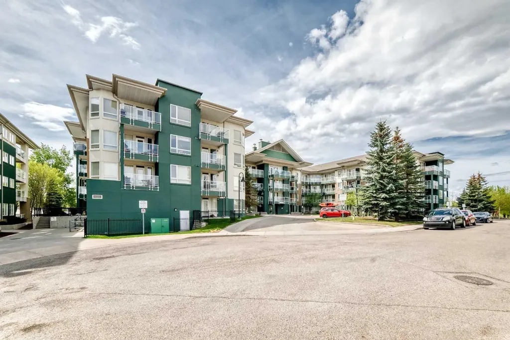 3111 34 Avenue NW Calgary AB T3R 1X8