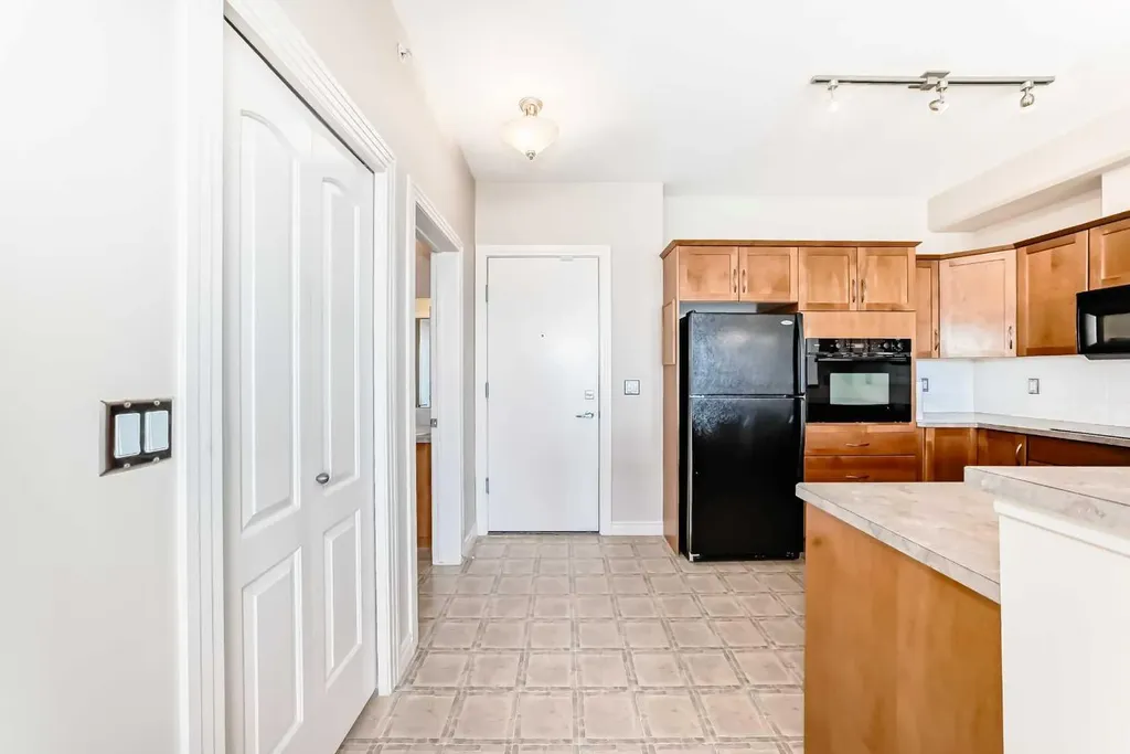 3111 34 Avenue NW Calgary AB T3R 1X8