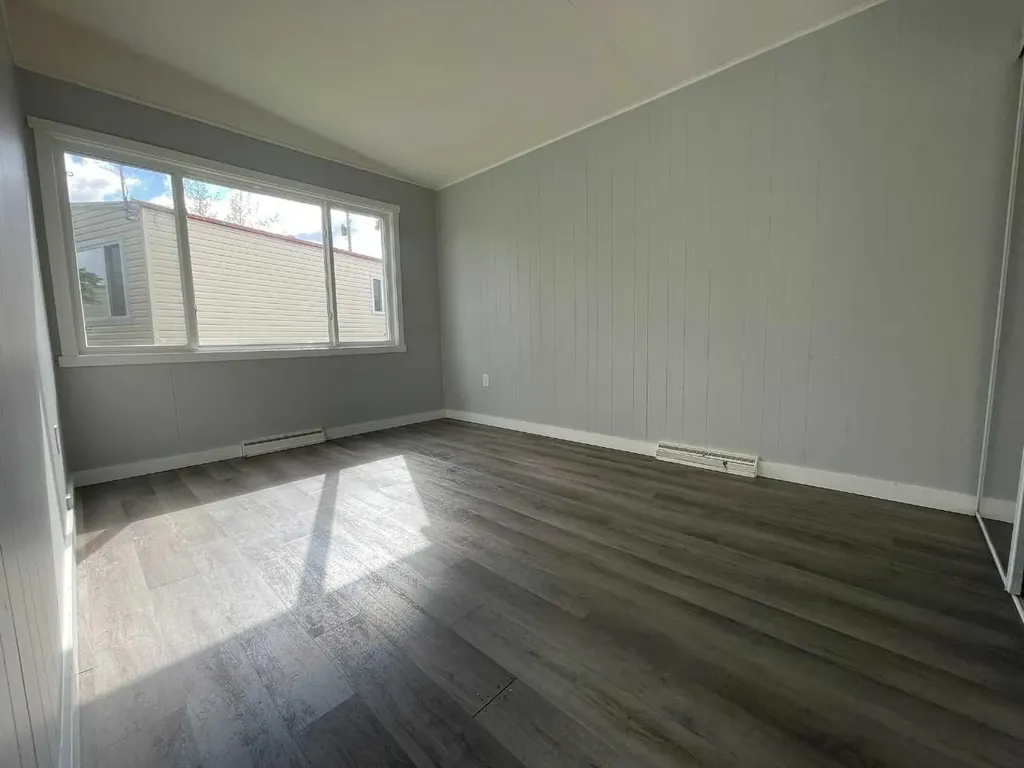 5308 57 Street Lloydminster AB T9V 2A3