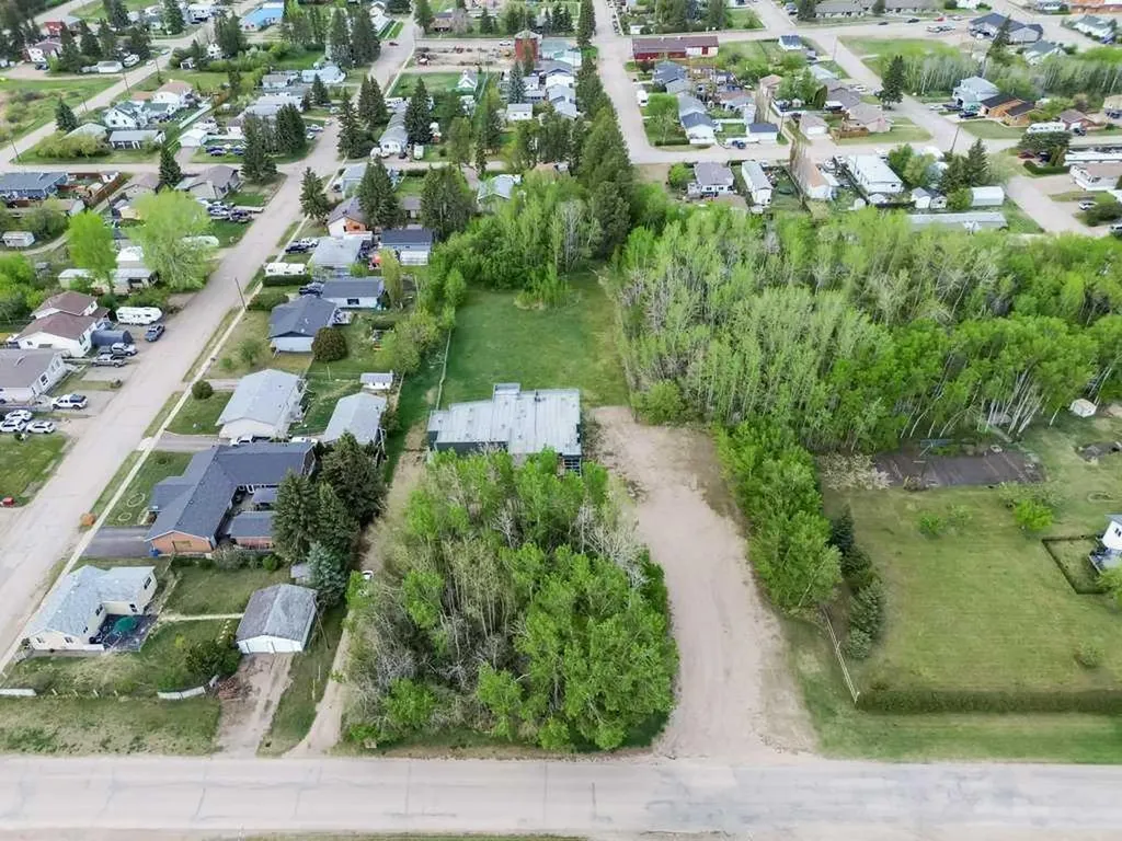 1810 25 Avenue Delburne AB T0M 0V0