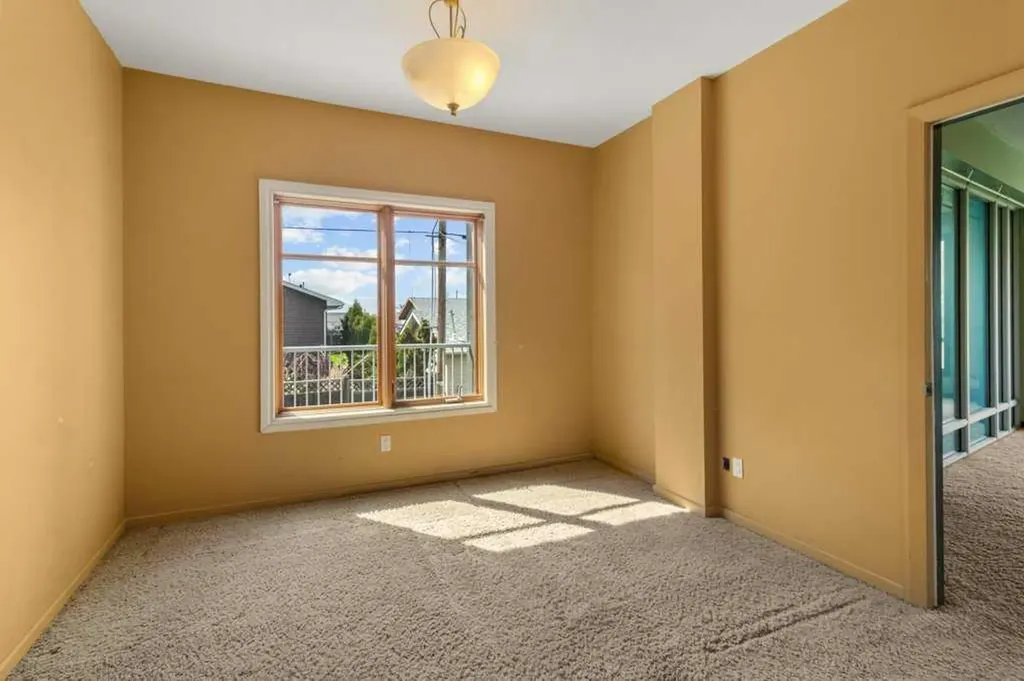 1810 25 Avenue Delburne AB T0M 0V0