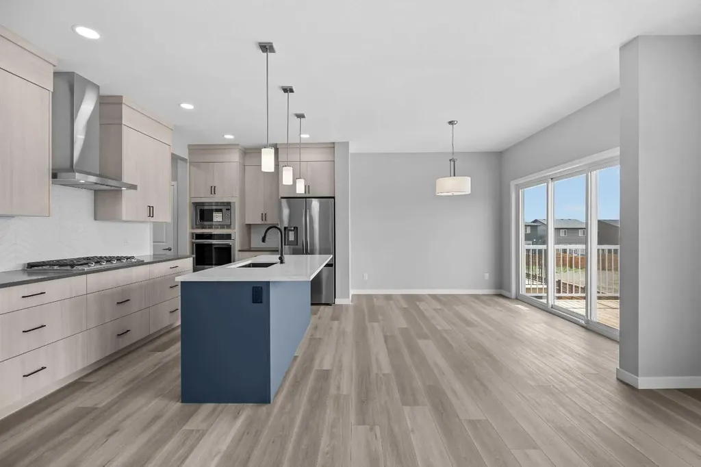 74 Lucas Place NW Calgary AB T3P 2E5