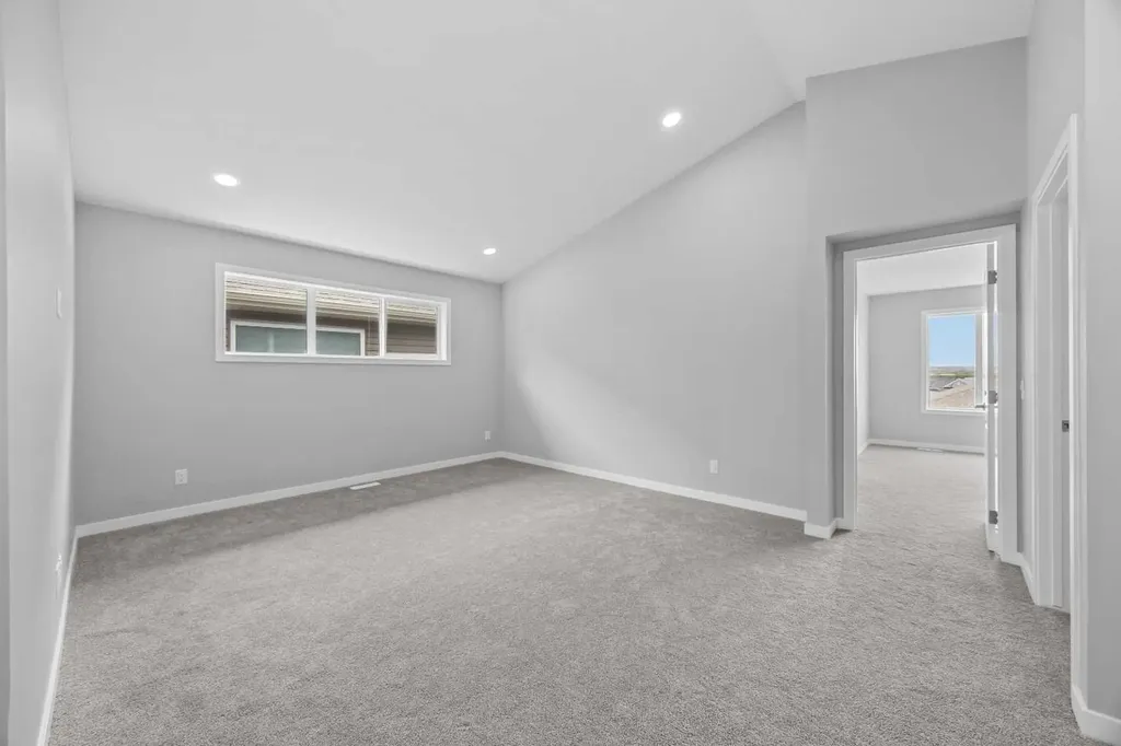 74 Lucas Place NW Calgary AB T3P 2E5