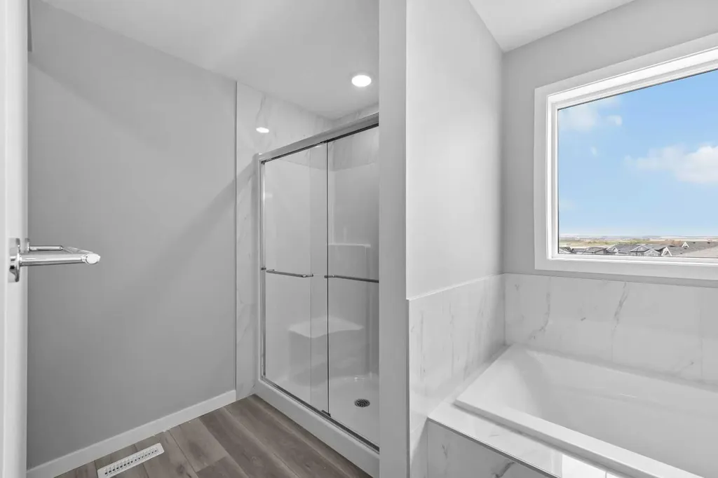 74 Lucas Place NW Calgary AB T3P 2E5