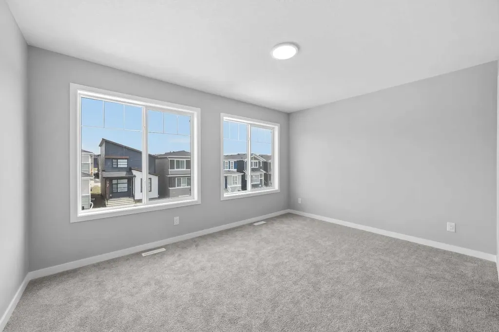 74 Lucas Place NW Calgary AB T3P 2E5