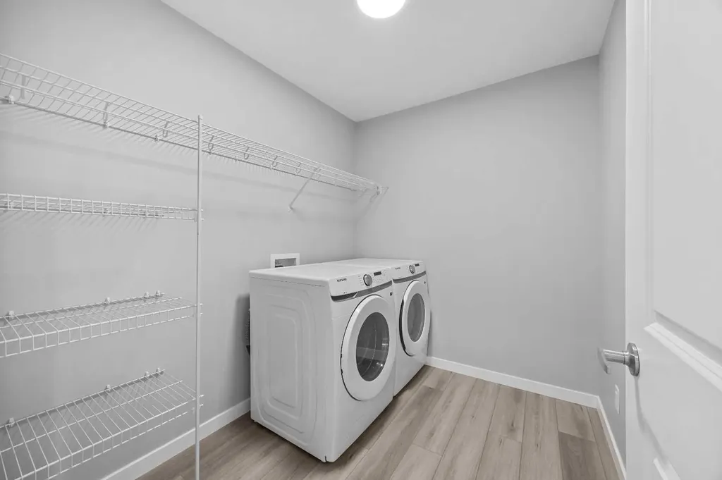 74 Lucas Place NW Calgary AB T3P 2E5