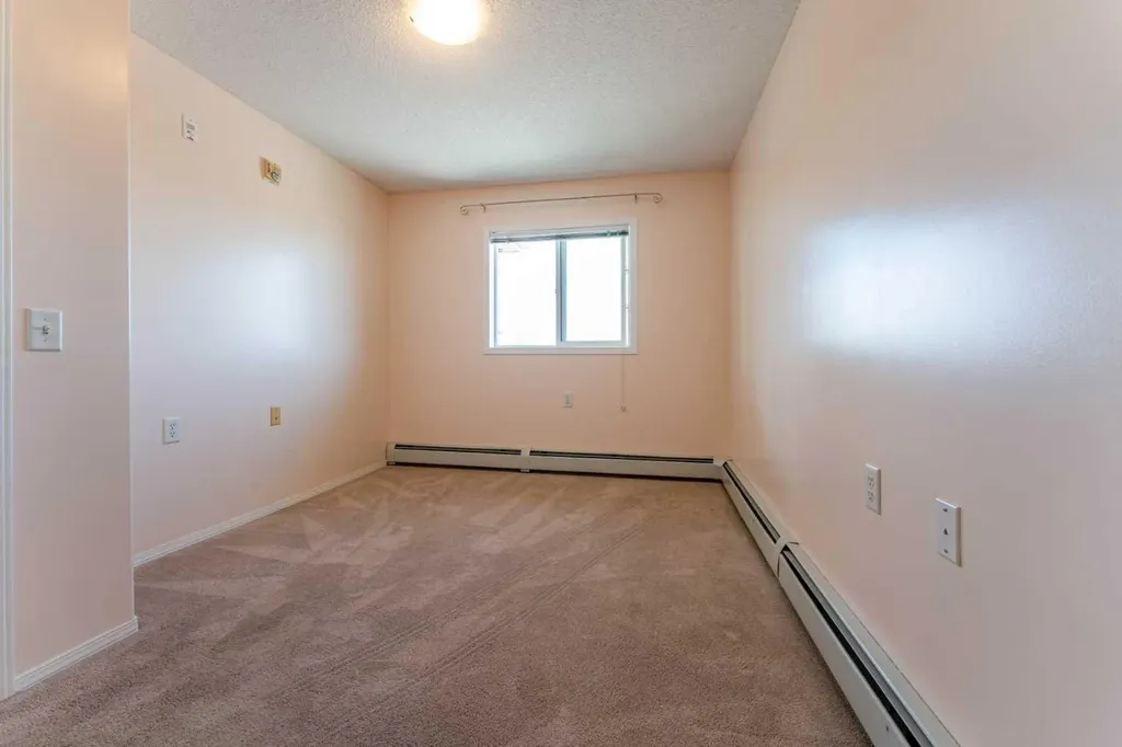 5000 Somervale Court SW Calgary AB T2Y 4M1