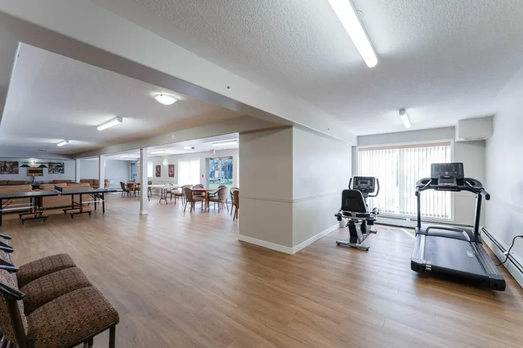 5000 Somervale Court SW Calgary AB T2Y 4M1