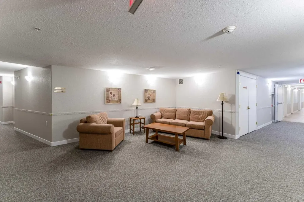 5000 Somervale Court SW Calgary AB T2Y 4M1
