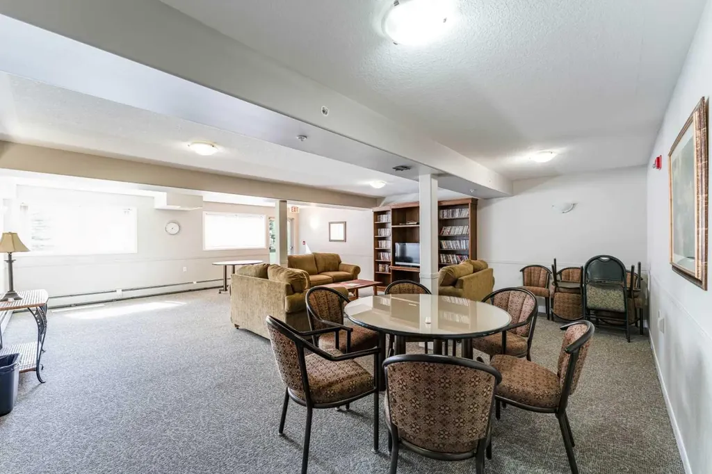 5000 Somervale Court SW Calgary AB T2Y 4M1