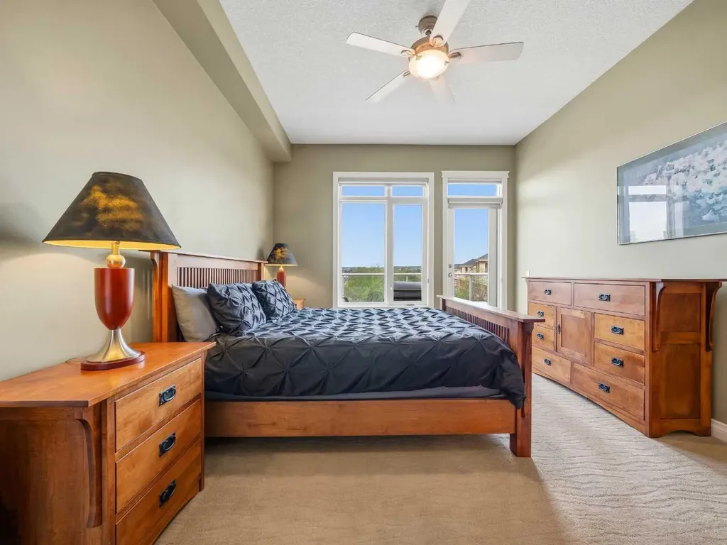 14 Hemlock Crescent SW Calgary AB T3C2Z1