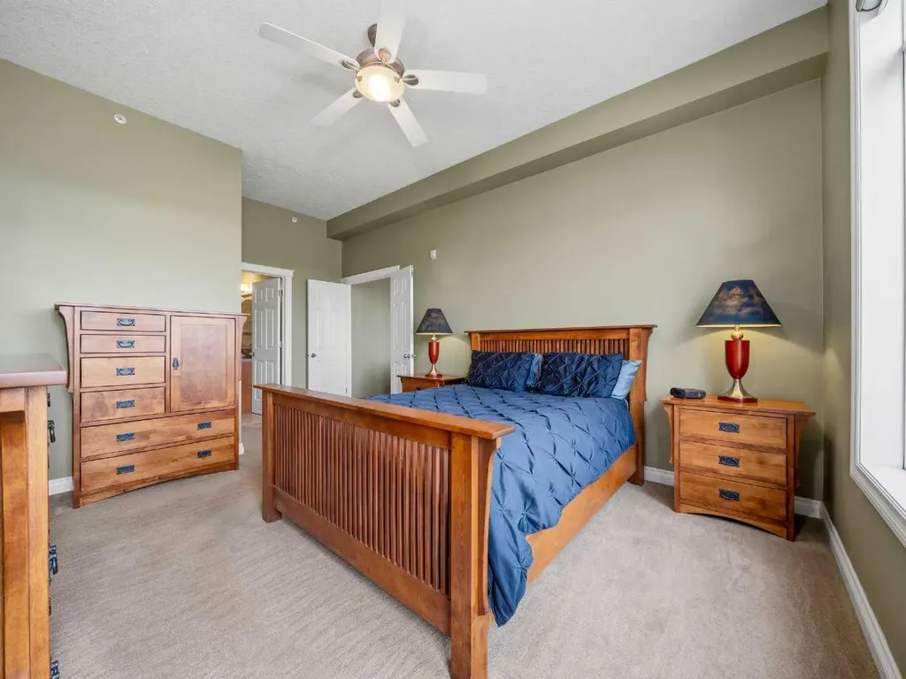 14 Hemlock Crescent SW Calgary AB T3C2Z1