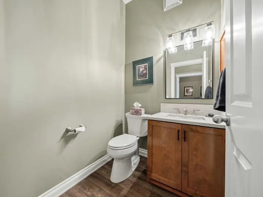 14 Hemlock Crescent SW Calgary AB T3C2Z1