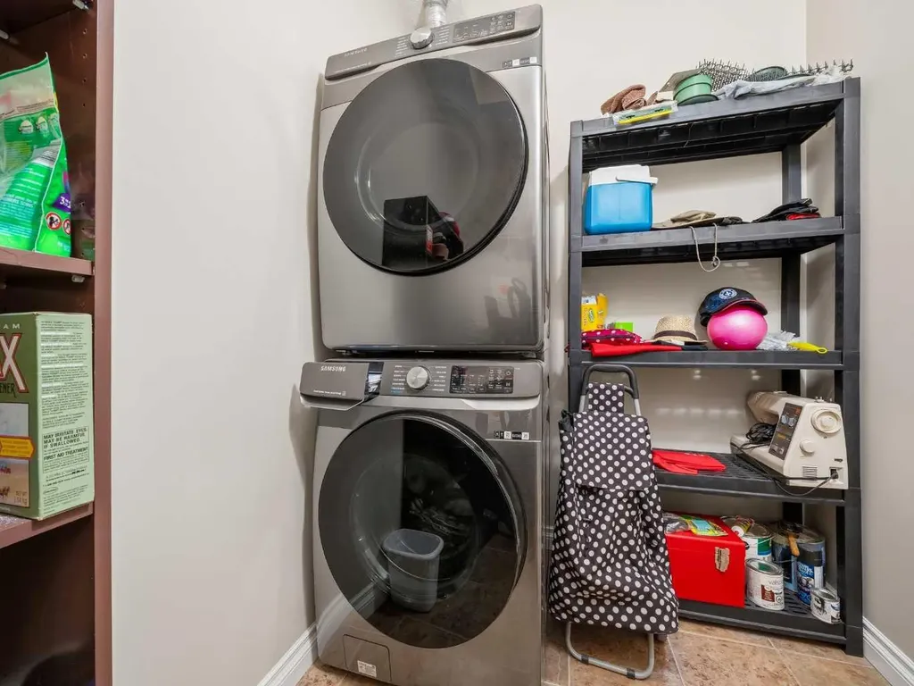 14 Hemlock Crescent SW Calgary AB T3C2Z1