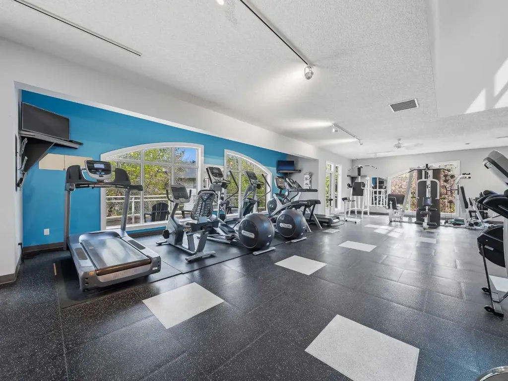 14 Hemlock Crescent SW Calgary AB T3C2Z1