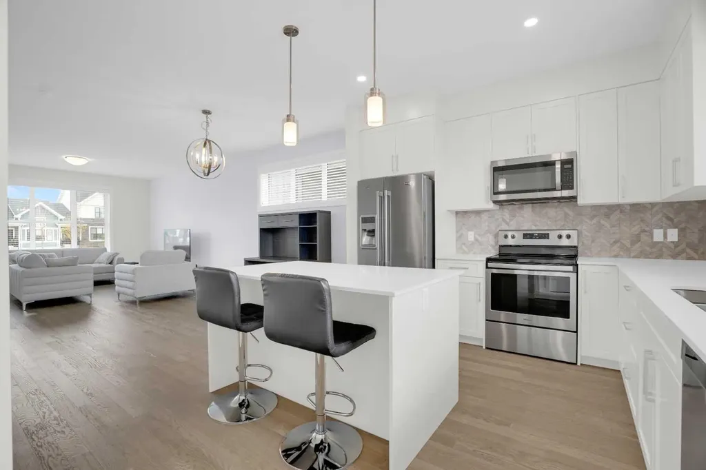 59 D'arcy Boulevard Okotoks AB T1S 5S6