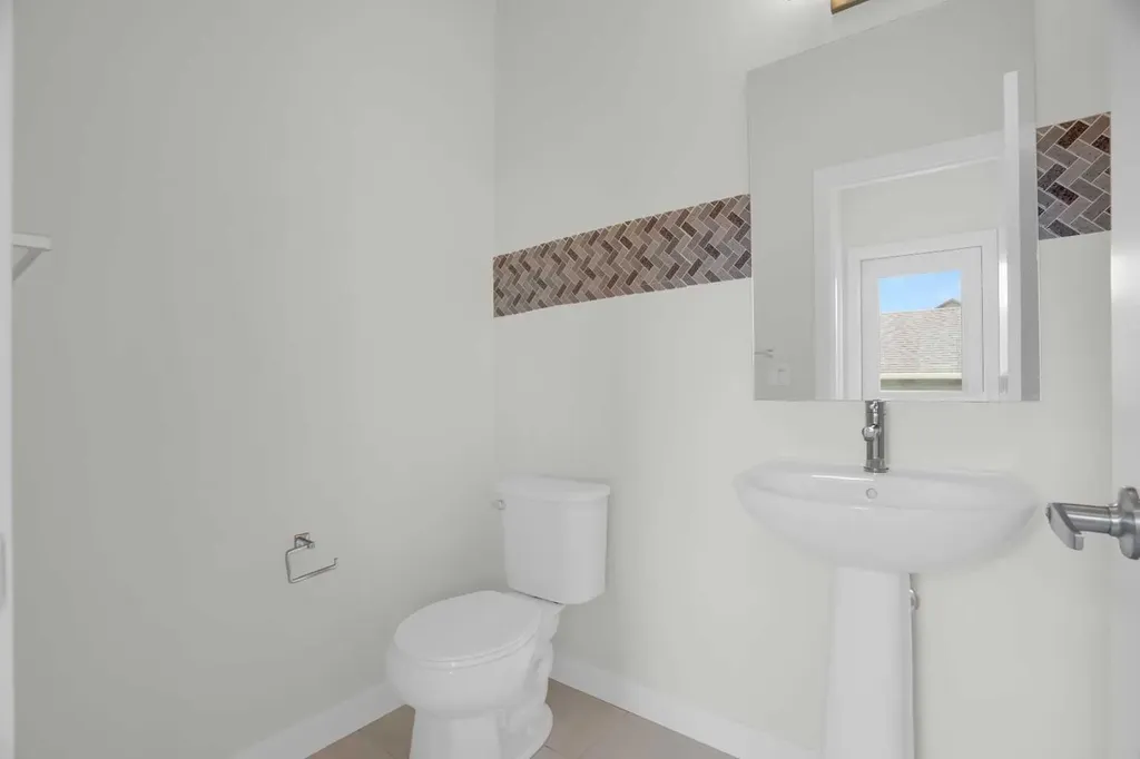 59 D'arcy Boulevard Okotoks AB T1S 5S6