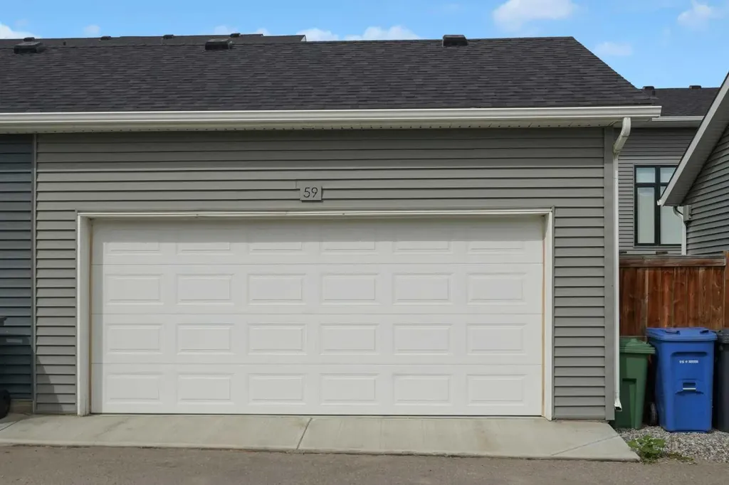 59 D'arcy Boulevard Okotoks AB T1S 5S6