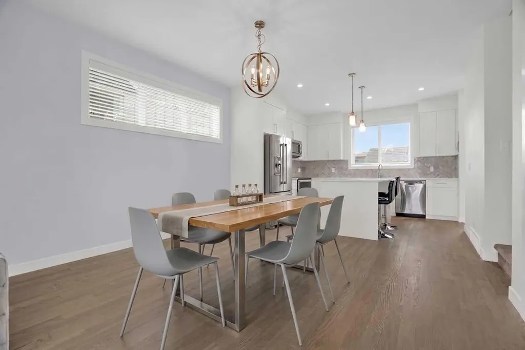 59 D'arcy Boulevard Okotoks AB T1S 5S6
