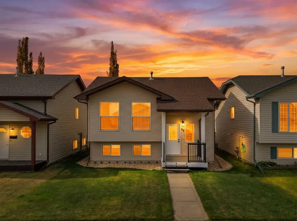 68 Ireland Crescent Red Deer AB T4R 3K8