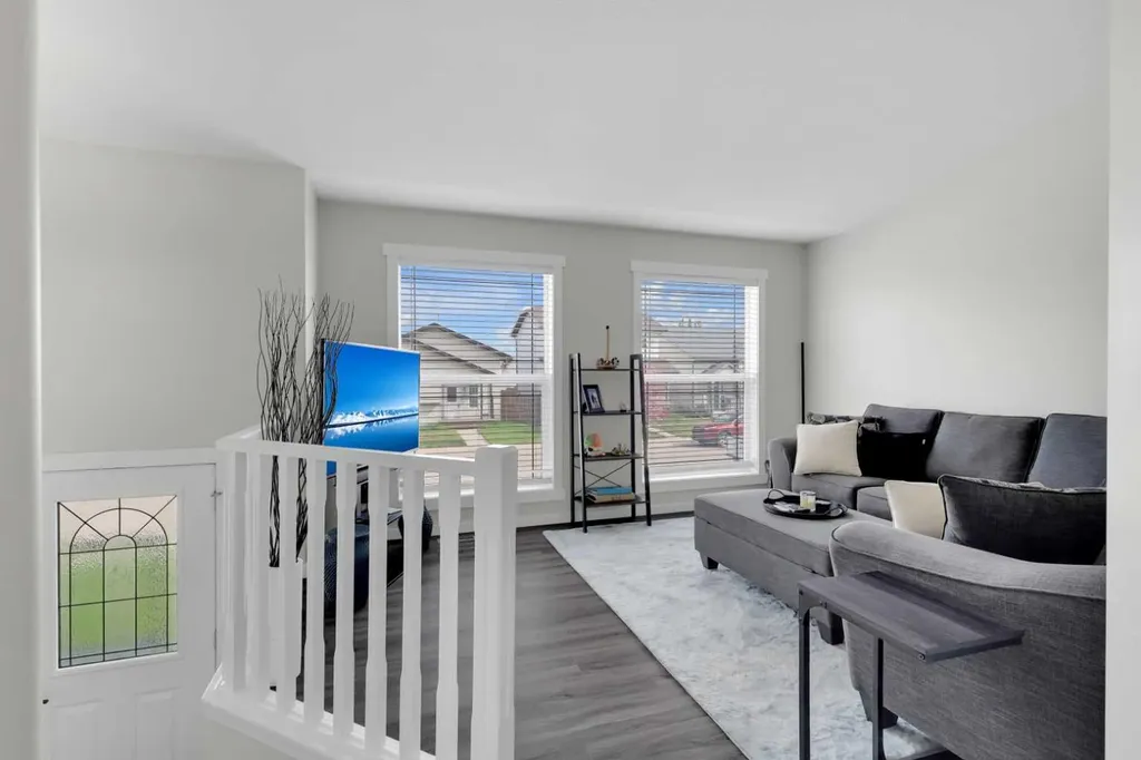 68 Ireland Crescent Red Deer AB T4R 3K8