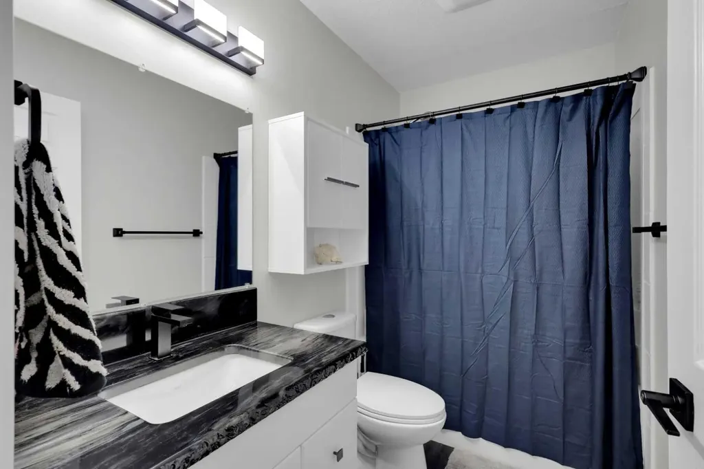 68 Ireland Crescent Red Deer AB T4R 3K8
