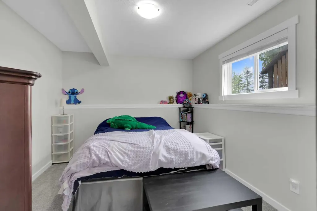 68 Ireland Crescent Red Deer AB T4R 3K8