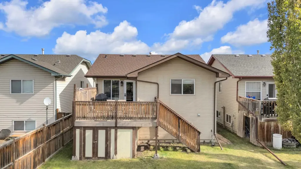 68 Ireland Crescent Red Deer AB T4R 3K8