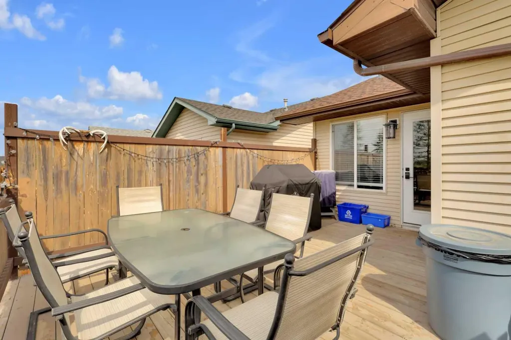 68 Ireland Crescent Red Deer AB T4R 3K8
