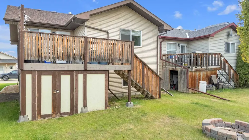 68 Ireland Crescent Red Deer AB T4R 3K8