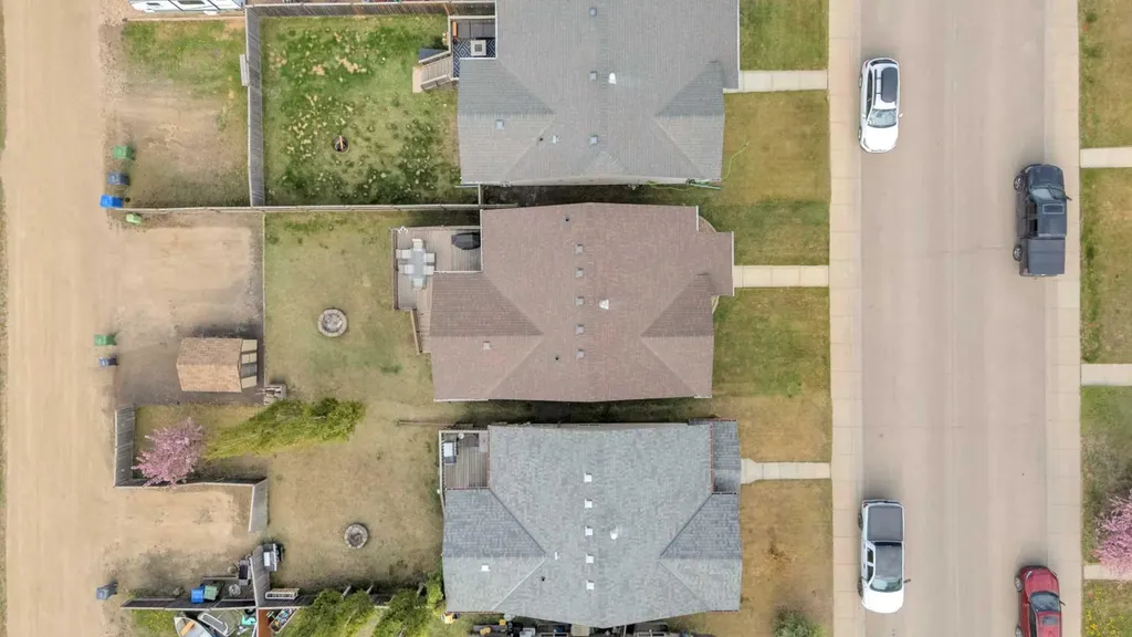 68 Ireland Crescent Red Deer AB T4R 3K8