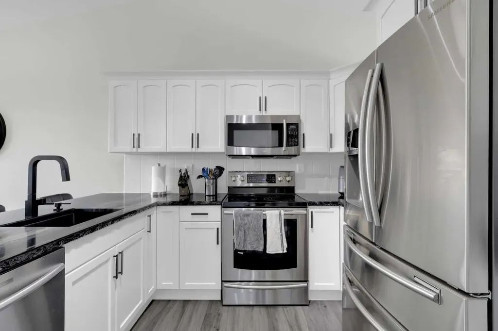 68 Ireland Crescent Red Deer AB T4R 3K8