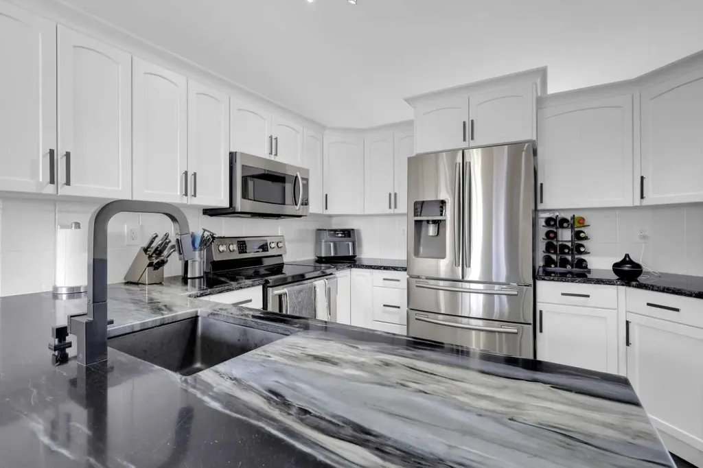 68 Ireland Crescent Red Deer AB T4R 3K8