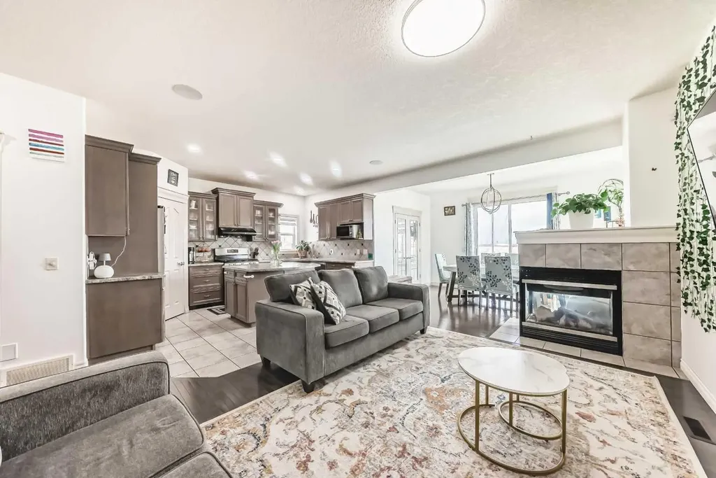 58 Bridleridge Green SW Calgary AB T2Y 0E4