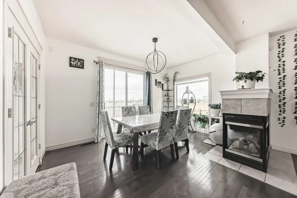 58 Bridleridge Green SW Calgary AB T2Y 0E4
