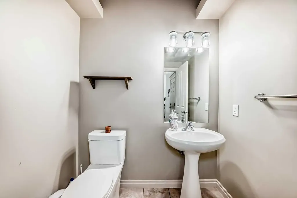 58 Bridleridge Green SW Calgary AB T2Y 0E4