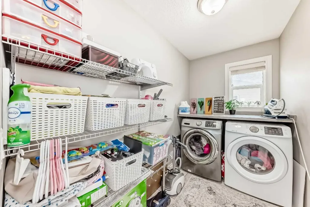 58 Bridleridge Green SW Calgary AB T2Y 0E4