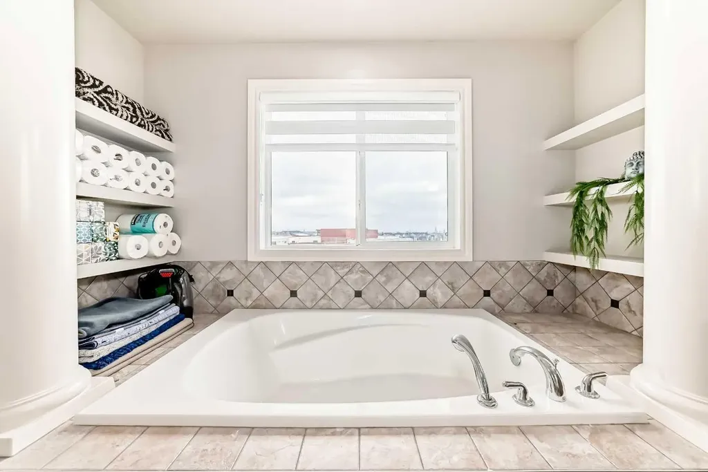 58 Bridleridge Green SW Calgary AB T2Y 0E4