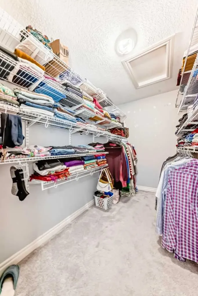 58 Bridleridge Green SW Calgary AB T2Y 0E4