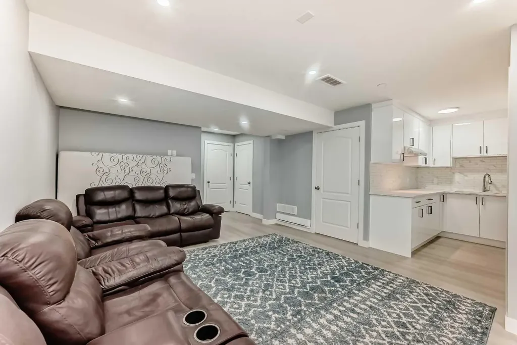 58 Bridleridge Green SW Calgary AB T2Y 0E4
