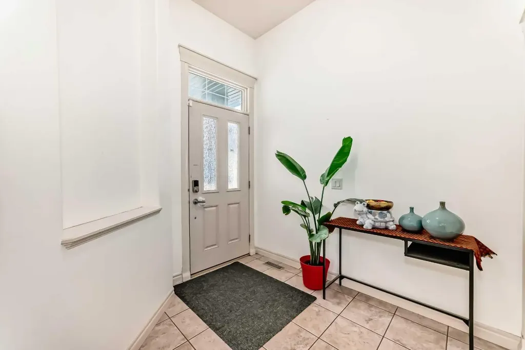 58 Bridleridge Green SW Calgary AB T2Y 0E4